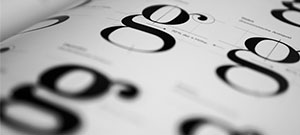 Typografische Detailansicht von Buchstaben