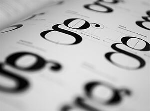 Detaildarstellung eines Schriftmusterbuches mit verschiedenen Schrifttypen – Adobe InDesign Schulung